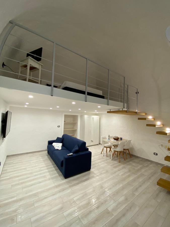 Little Dreams Apartment Трани Экстерьер фото