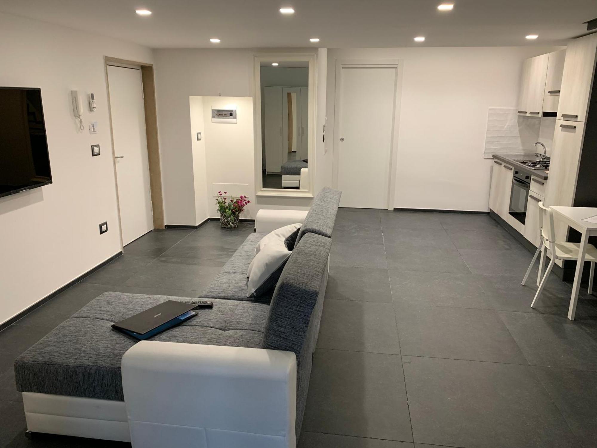 Little Dreams Apartment Трани Экстерьер фото